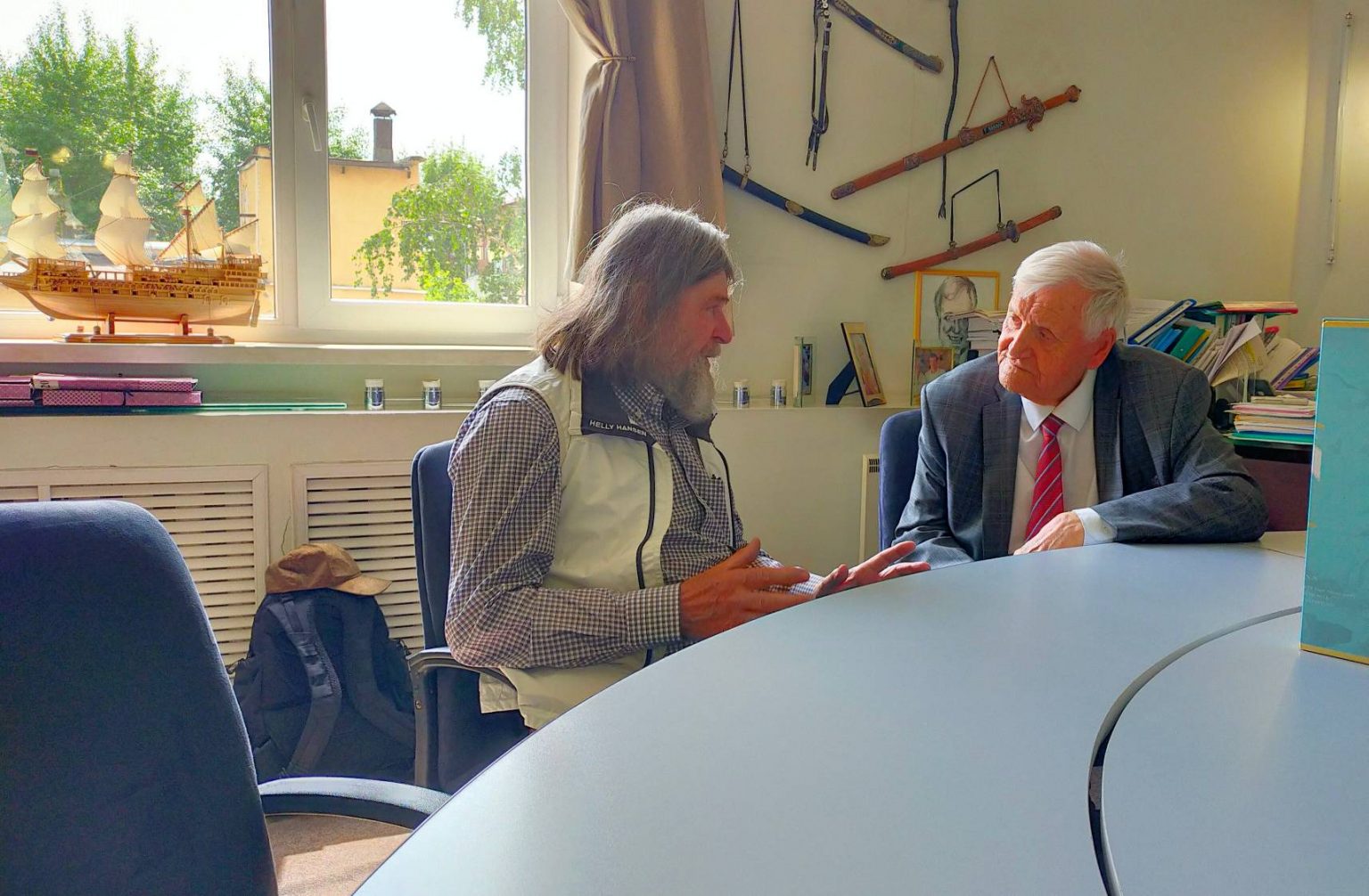 конюхов 2024. конюхов 2024. фёдор конюхов почему он путешествует. мариуш вильк писатель. аэростат конюхова фосагро.